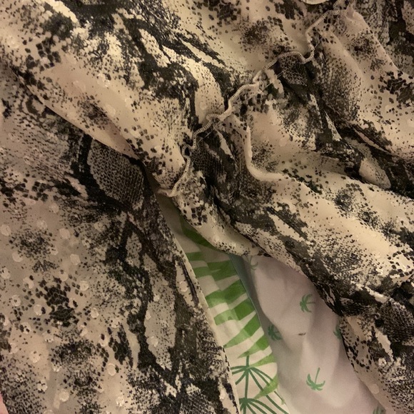 altard state long sleeve flowy shirt - Picture 5 of 6